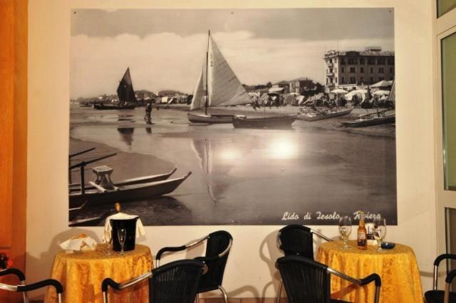 Hotel Al Mare Lido di Jesolo Esterno foto