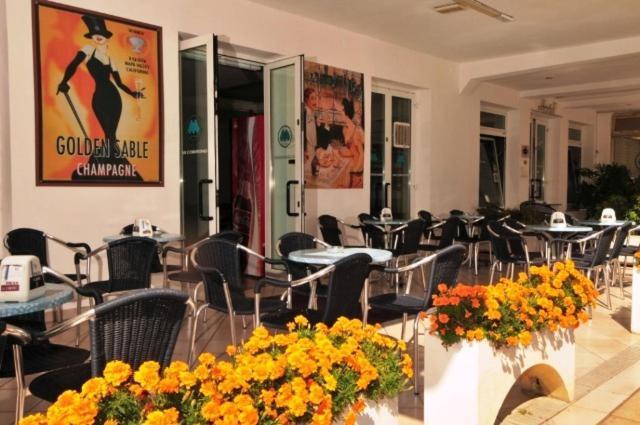 Hotel Al Mare Lido di Jesolo Esterno foto